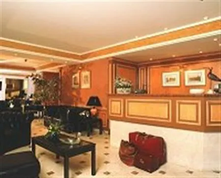 Отель Touraine Opera