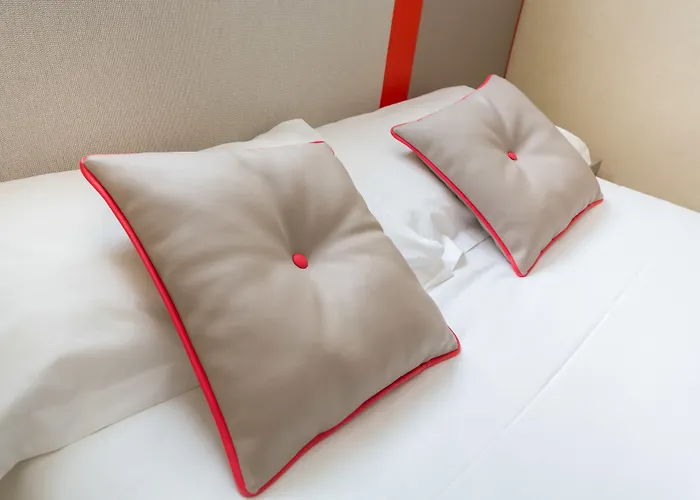 ホテル トゥレーヌ オペラ 4*