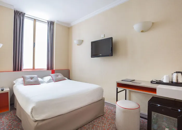 トゥレーヌ オペラ 4* パリ