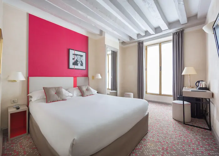 ホテル トゥレーヌ オペラ