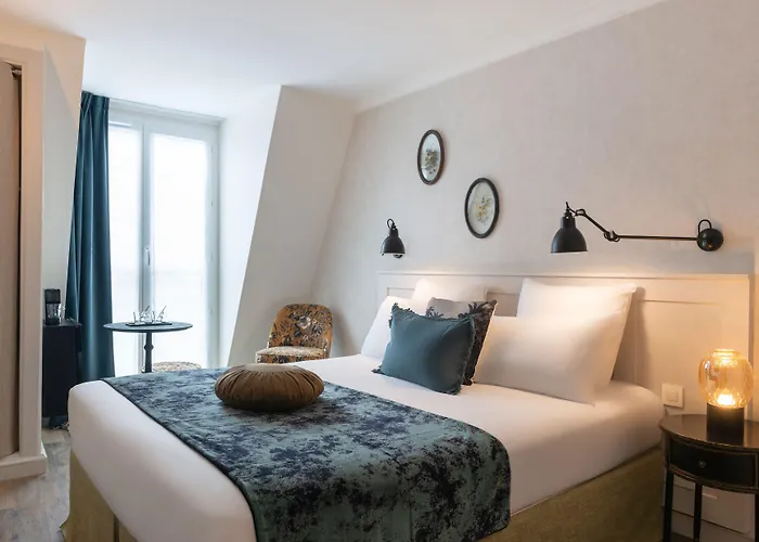 ホテル トゥレーヌ オペラ 4*