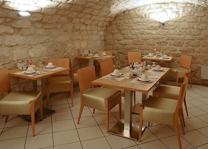 トゥレーヌ オペラ 4* パリ