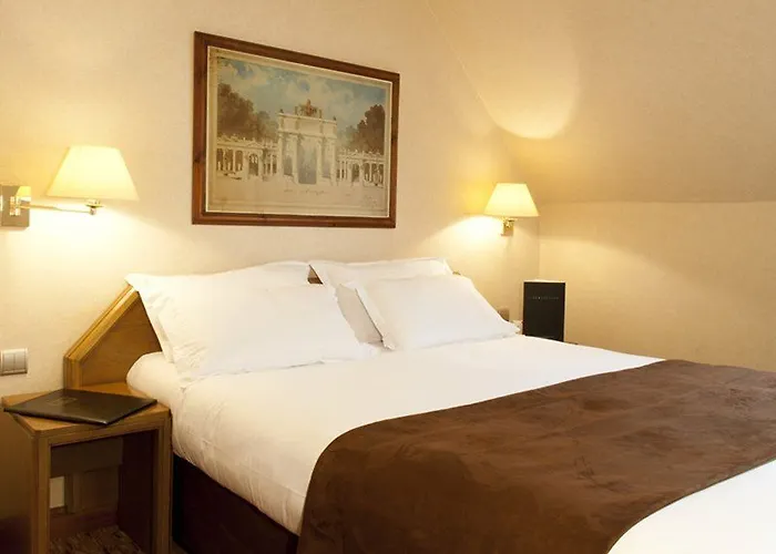 トゥレーヌ オペラ 4* パリ